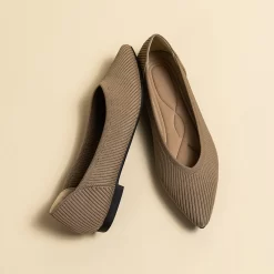 Quilted V Vamp Flat Shoes Comfortable Slip On Women's Flats -Ladies Fashion Shoes quilted v vamp flat shoes comfortable slip on women s flats 12 1 1.jpg.mst