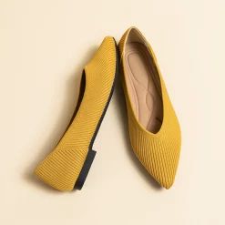 Quilted V Vamp Flat Shoes Comfortable Slip On Women's Flats -Ladies Fashion Shoes quilted v vamp flat shoes comfortable slip on women s flats 33 1 1.jpg.mst