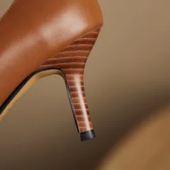 Vintage Leather Pointy Toe Wooden Stilettos Heel Pumps Shoes 28 Vintage Leather Pointy Toe Wooden Stilettos Heel Pumps Shoes -Ladies Fashion Shoes vintage genuine leather pointy toe wooden stilettos heel pumps 3 1.jpg.mst